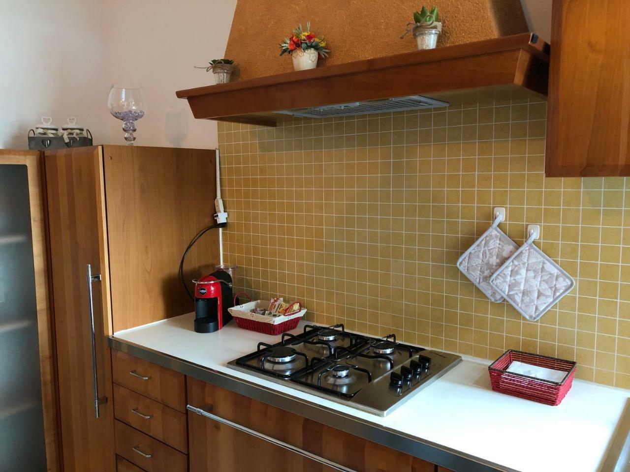 Magia Del Garda Apartment Castelnuovo del Garda Bagian luar foto